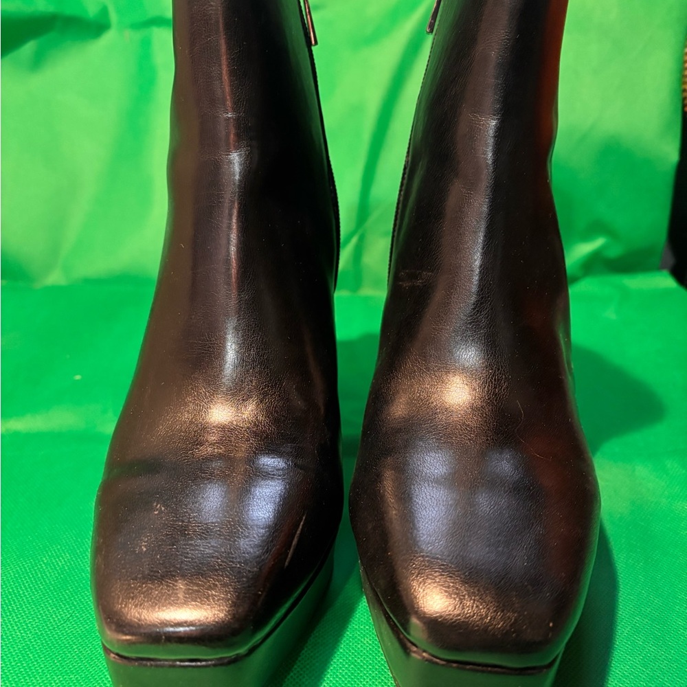 Jessica Simpson booties - Picture 2 of 4